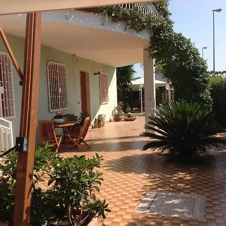 B&B Simonetta 포르토 세자레오